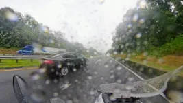 14-I40-in-the-rain.webp