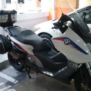 C600 Sport LE with Givi Saddlebags